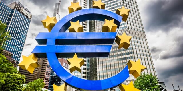 ΕΚΤ: Θα δέχεται ορισμένους τίτλους ακόμη κι αν έχουν υποβαθμιστεί σε “σκουπίδια”