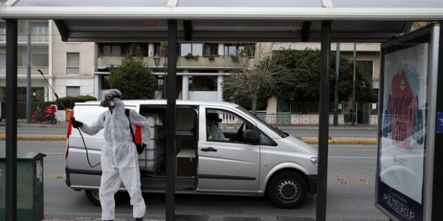 Corriere della Sera: Γιατί η Ελλάδα έχει τόσο λίγους νεκρούς και κρούσματα;