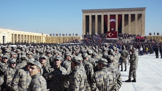 Ο Ερντογάν τα δίνει όλα για τον τουρκικό στρατό