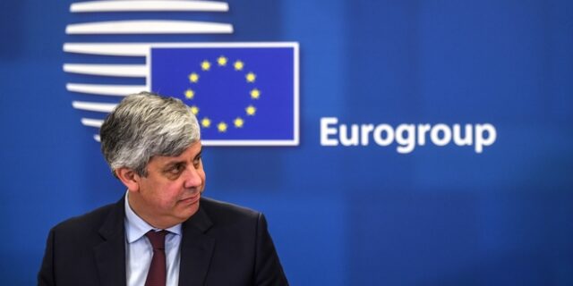 Με το βλέμμα στο Eurogroup για το 5ο πακέτο μέτρων στήριξης