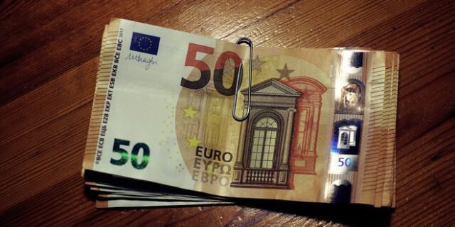 Δεκαπενθήμερο πληρωμών για τους εργαζόμενους σε επιχειρήσεις