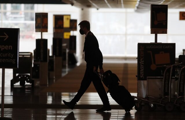 Μετά τον κορονοϊό: Γιατί ειναι πιθανό να διπλασιαστούν οι τιμές των αεροπορικών εισιτηρίων