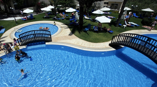Κορονοϊός – Ξενοδοχεία: Το 64,9% βλέπει “λουκέτο” στην Ελλάδα