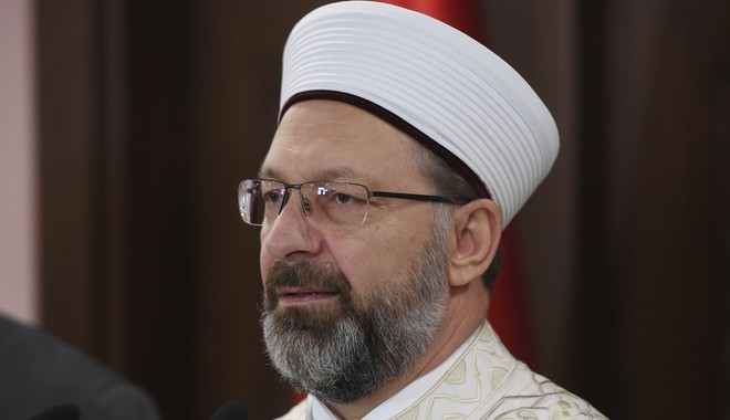 Τουρκία: Συγκρούονται για το αν η ομοφυλοφιλία προκαλεί ασθένειες!