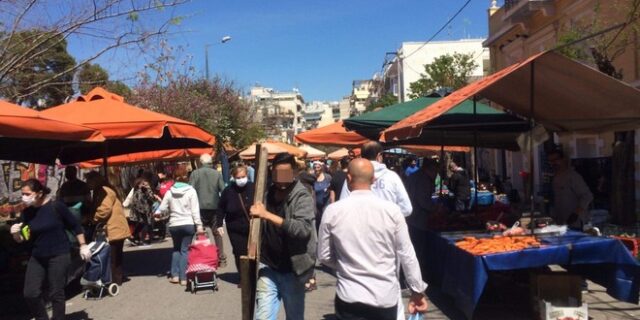 Συνωστισμός στις λαϊκές αγορές