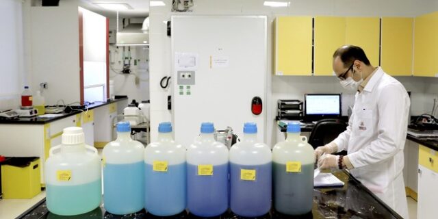 Κορονοϊός: Πάνω από 700 Ιρανοί ήπιαν μεθανόλη  και πέθαναν
