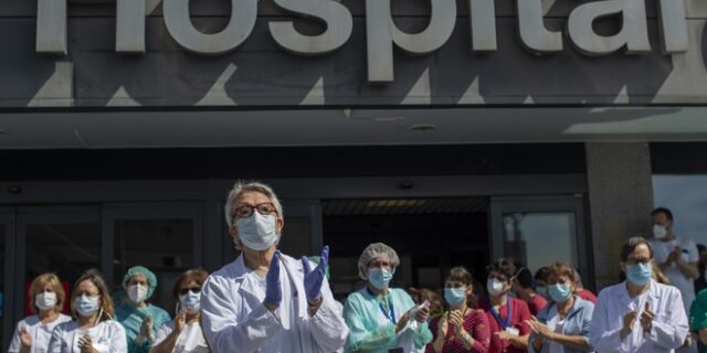 Ισπανία: Οι Ισπανοί γιατροί απεργούν καθώς αυξάνονται τα κρούσματα κορονοϊού