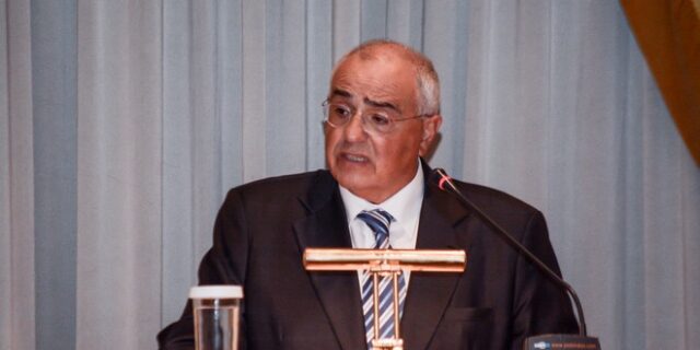 Καραμούζης: Οι επιπτώσεις του κορονοϊού στην ελληνική οικονομία