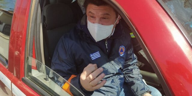 Λάρισα: Στη συνοικία της Νέας Σμύρνης Τσιόδρας και Χαρδαλιάς – Τι είπαν στους Ρομά