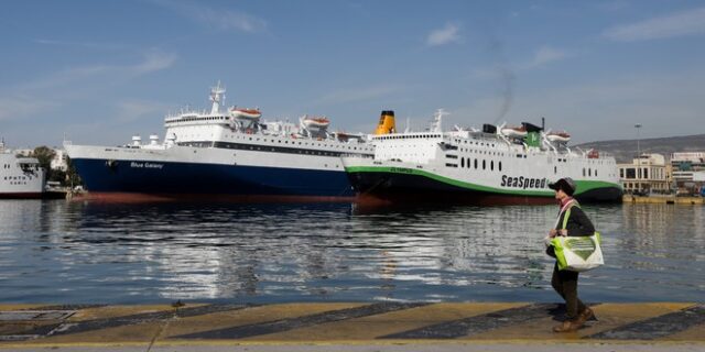 Νεκρός ανασύρθηκε 91χρονος από τη θάλασσα στο λιμάνι του Πειραιά