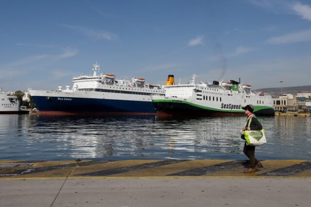Νεκρός ανασύρθηκε 91χρονος από τη θάλασσα στο λιμάνι του Πειραιά