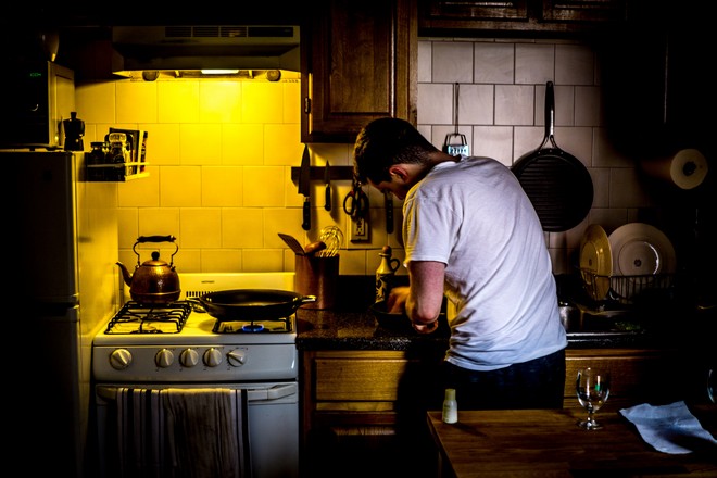 Ζωή σε καραντίνα: Επτά κανάλια στο Youtube που θα σε μάθουν να μαγειρεύεις