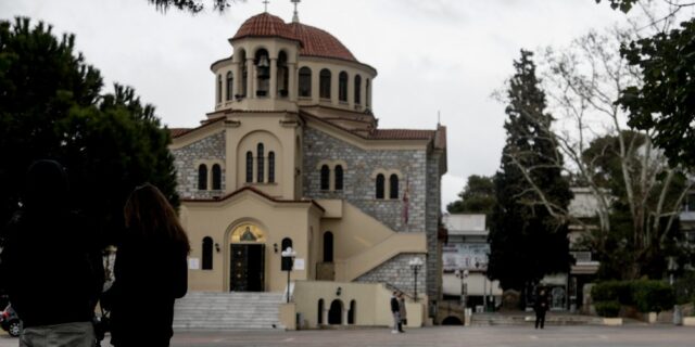 Λαμιώτης παρακινούσε πιστούς να εισβάλουν στις εκκλησίες και συνελήφθη
