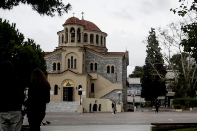 Λαμιώτης παρακινούσε πιστούς να εισβάλουν στις εκκλησίες και συνελήφθη