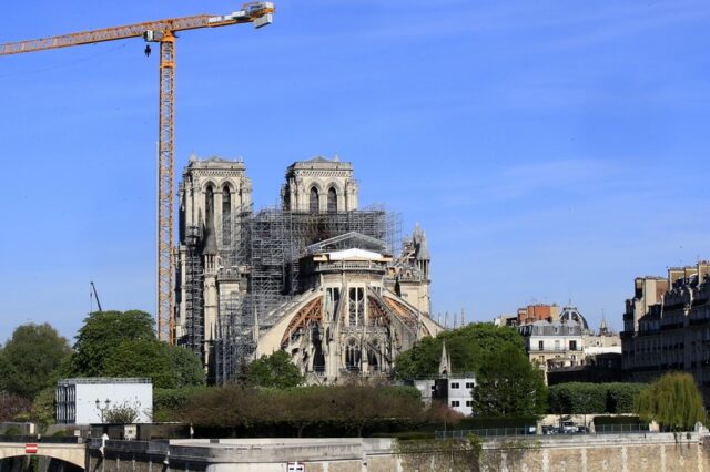 Γαλλία: Αρχίζουν “τον Ιανουάριο του 2021” οι εργασίες ανοικοδόμησης της Παναγίας των Παρισίων