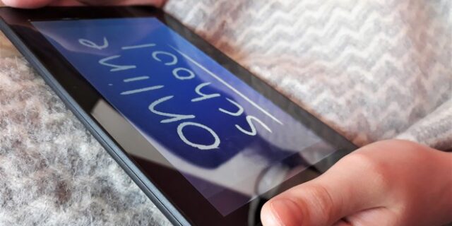 Χωρίς χρέωση η πρόσβαση σε ψηφιακές πλατφόρμες για την εξ αποστάσεως εκπαίδευση