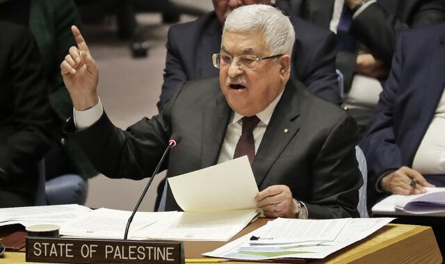 “Βόμβα” Αμπάς:  Αποδεσμεύει τους Παλαιστίνιους από τη Συμφωνία του Οσλο