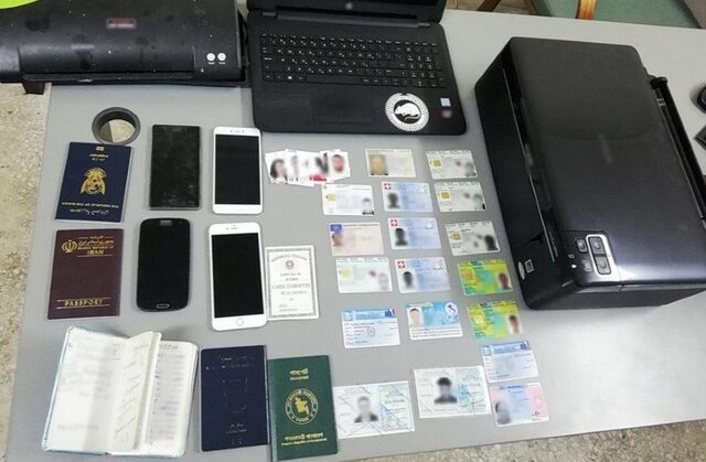Έφοδος της Αστυνομίας σε εργαστήριο πλαστών εγγράφων στον Άγιο Παντελεήμονα