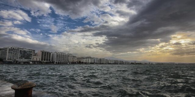 Ισχυρές βροχές και καταιγίδες από το απόγευμα της Δευτέρας