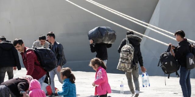 Η Γερμανία θα δεχτεί 50 ασυνόδευτα προσφυγόπουλα από τα ελληνικά νησιά