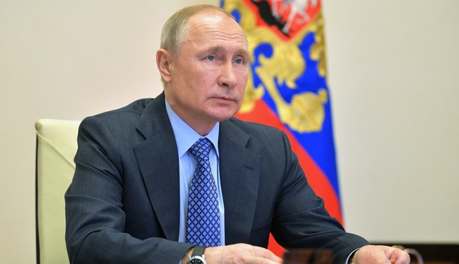 Πούτιν: “Δεν έχει περάσει η κορύφωση της επιδημίας στη Ρωσία”