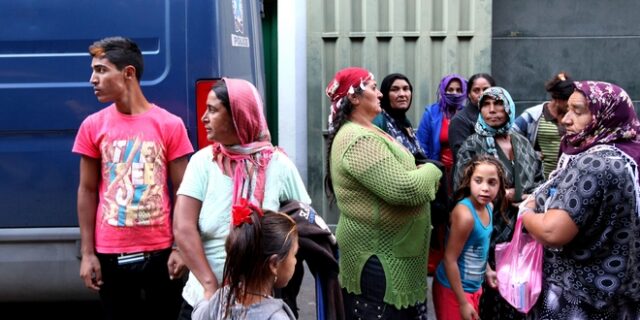 Λάρισα: Είκοσι κρούσματα κορονοϊού σε οικισμό ρομά – Τέθηκε σε καραντίνα