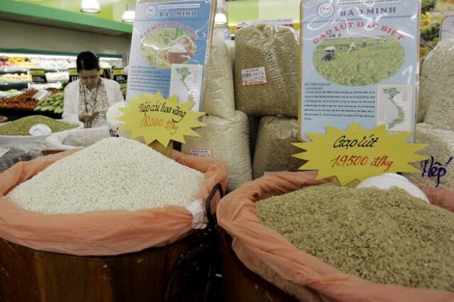 Κορονοϊός στο Βιετνάμ: Επιχειρηματίας έφτιαξε ΑΤΜ που προσφέρει δωρεάν ρύζι