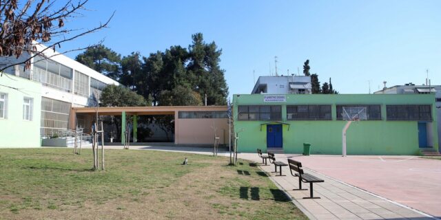 Σχολεία: Την Τετάρτη θα μάθουμε πότε θα ανοίξουν