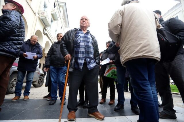 Πότε θα καταβληθούν οι συντάξεις Ιουνίου από τον ΕΦΚΑ – Όλες οι ημερομηνίες