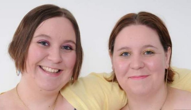Κορονοϊός – Βρετανία: Δίδυμες αδερφές πέθαναν με τρεις ημέρες διαφορά