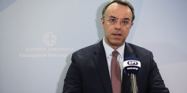 Σταϊκούρας: Σταδιακή επανεκκίνηση της οικονομίας από τον Μάιο