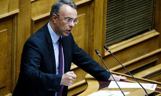 Κορονοϊός: Στις 9 Απριλίου το Έκτακτο Δώρο Πάσχα σε γιατρούς και υγειονομικούς