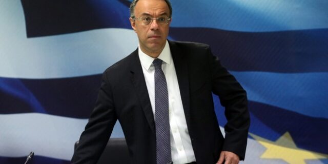 Σταϊκούρας: “Στα 37 δις ευρώ το πακέτο στήριξης, κοντά στο 4% η ύφεση”