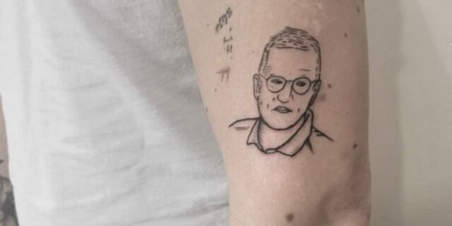 Ο Σουηδός “Τσιόδρας” έγινε τατουάζ