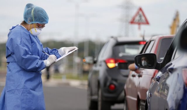 Κορονοϊός: Πότε θα περάσει η Ελλάδα στη φάση των μαζικών τεστ