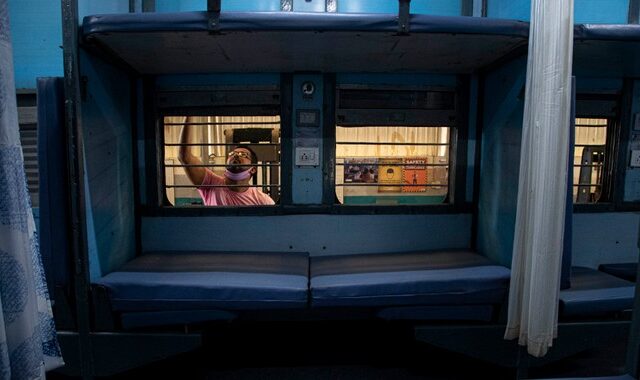 Κορονοϊός – Ινδία: Χιλιάδες βαγόνια τρένων μετατρέπονται σε θαλάμους απομόνωσης