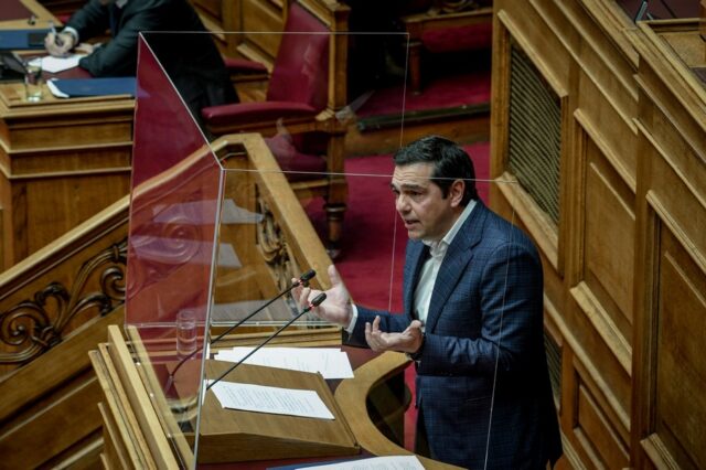 Τσίπρας: Επιδιώκετε να ξαναστήσετε το μοντέλο ανάπτυξης που μας έφερε στην κρίση