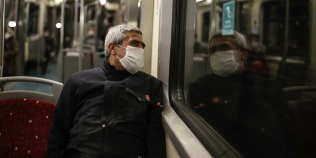 Κορονοϊός: 63 νέοι θάνατοι και 1.716 νέα κρούσματα στην Τουρκία