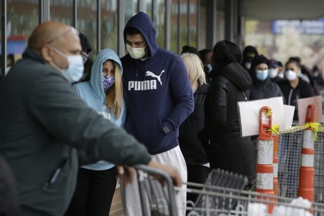 Κορονοϊός – ΗΠΑ: Ξεπέρασαν τους 54.000 οι νεκροί αλλά πέντε ακόμα πολιτείες άρουν τα μέτρα