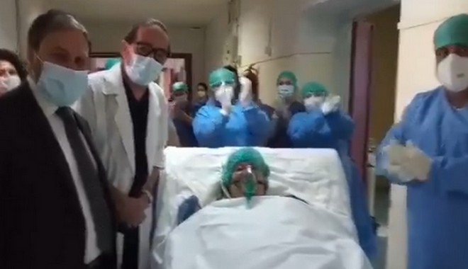 Κρήτη: Συγκινητικό χειροκρότημα σε ασθενή που βγήκε από τη ΜΕΘ
