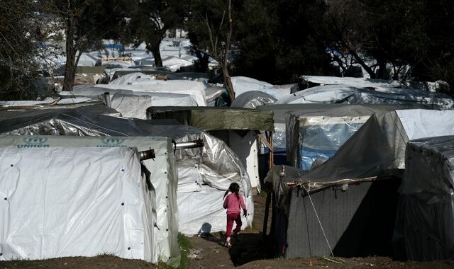 Κορονοϊός στη Χίο: Σε καραντίνα το ΚΥΤ της ΒΙΑΛ έπειτα από τον εντοπισμό 47 κρουσμάτων