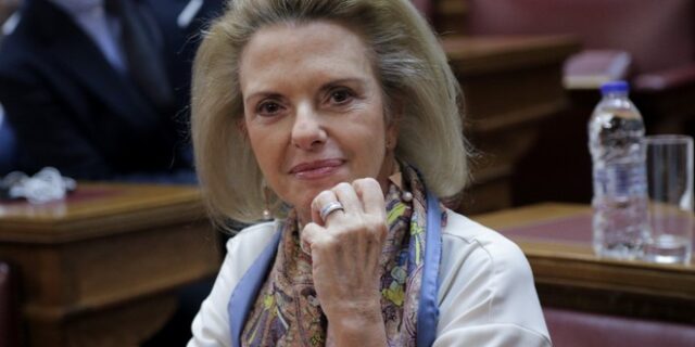 Κατεπείγουσα ερώτηση από την Βόζενμπεργκ προς την Κομισιόν για τους πρόσφυγες