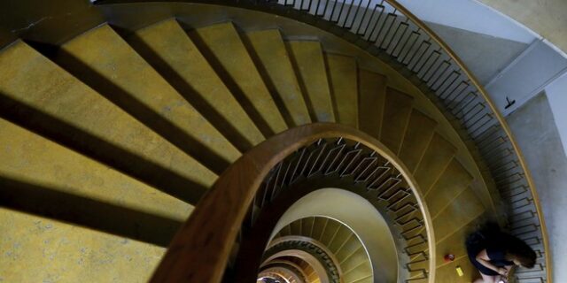 Γυναίκα έπεσε 30 φορές – Δέκα γιατροί δεν μπορούσαν να βρουν γιατί