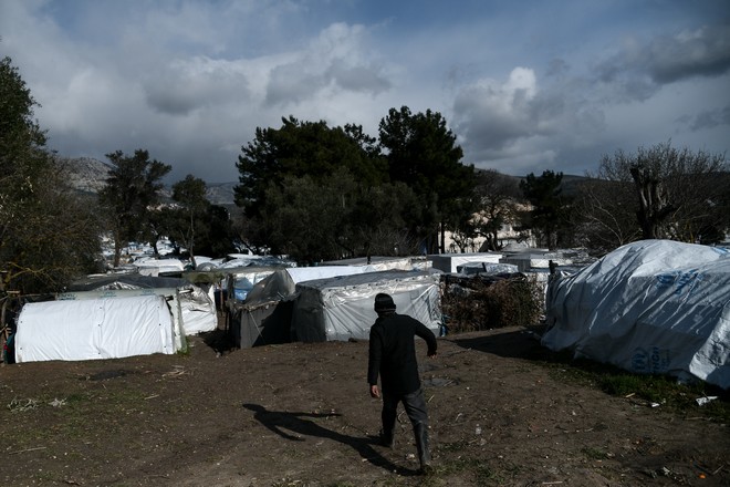 Χίος: Τρεις συλλήψεις και πολλές προσαγωγές από την ΕΛΑΣ για τα επεισόδια στη ΒΙΑΛ