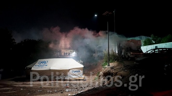 Χίος: Νύχτα έντασης στη ΒΙΑΛ, θάνατος 49χρονης τρόμαξε τους μετανάστες