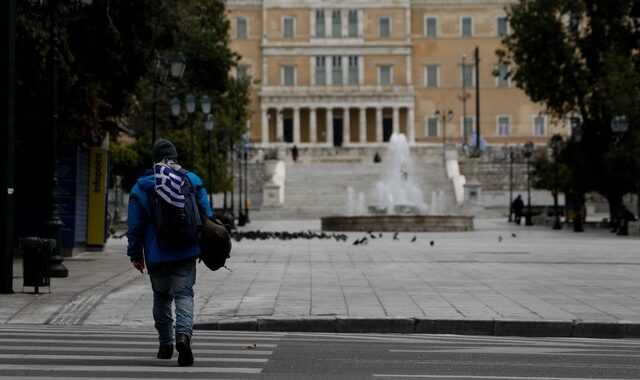 Ύφεση – ρεκόρ 10% του ΑΕΠ λόγω τουρισμού βλέπει το ΔΝΤ για το 2020