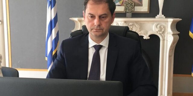 Θεοχάρης: Η κυβέρνηση «έχει σχέδιο για τη στήριξη και επανεκκίνηση του τουρισμού»