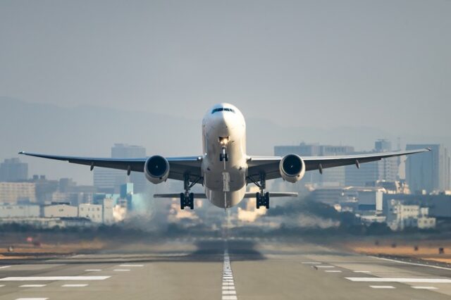 Αερομεταφορές: Βαρύ πλήγμα από την πανδημία του κορονοϊού