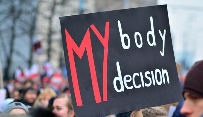 ΗΠΑ: Απόφαση-σοκ του Ανώτατου Δικαστηρίου για το δικαίωμα στην άμβλωση