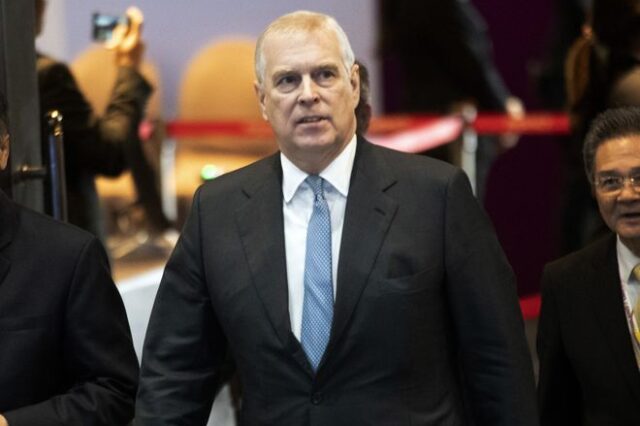 Νέα δράματα στο παλάτι του Μπάκιγχαμ: Ο πρίγκιπας Άντριου διώκεται για ένα σαλέ